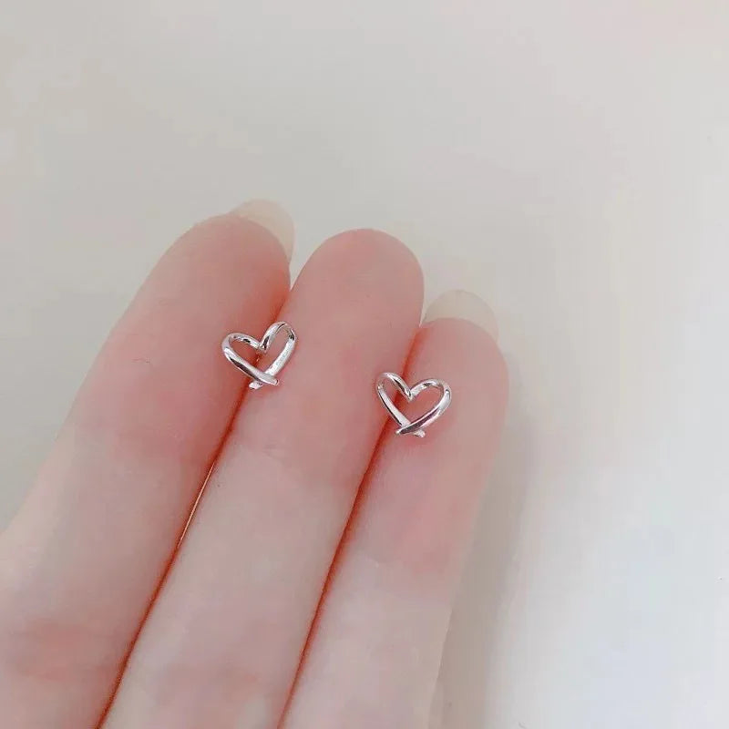 Heart Star – Elegante Herz-Ohrstecker für Frauen