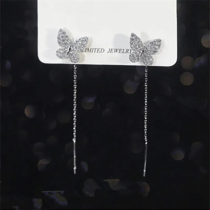 Golden Leaf – Elegante Blatt-Ohrringe mit Zirkon