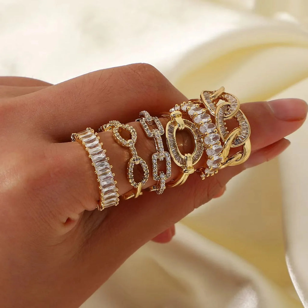 Golden Chic – Eleganter Zirkon-Ring aus Edelstahl