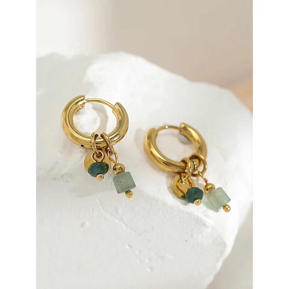 Golden Green – Elegante Creolen mit Naturstein
