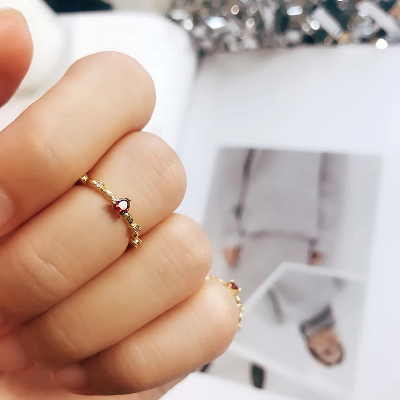 Red Love – Eleganter Zirkon-Ring mit Herzdesign