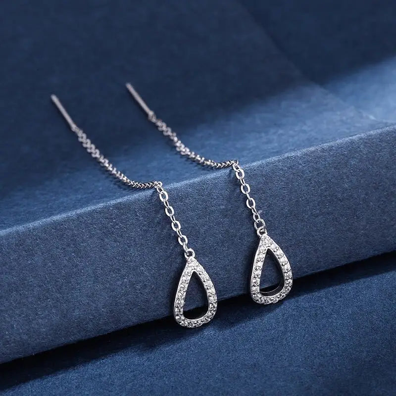 Golden Leaf – Elegante Blatt-Ohrringe mit Zirkon