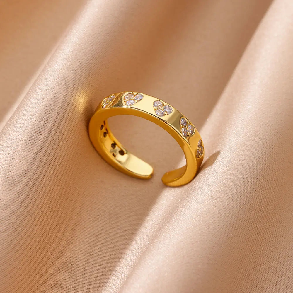 Golden Heart – Eleganter Zirkon-Herzring