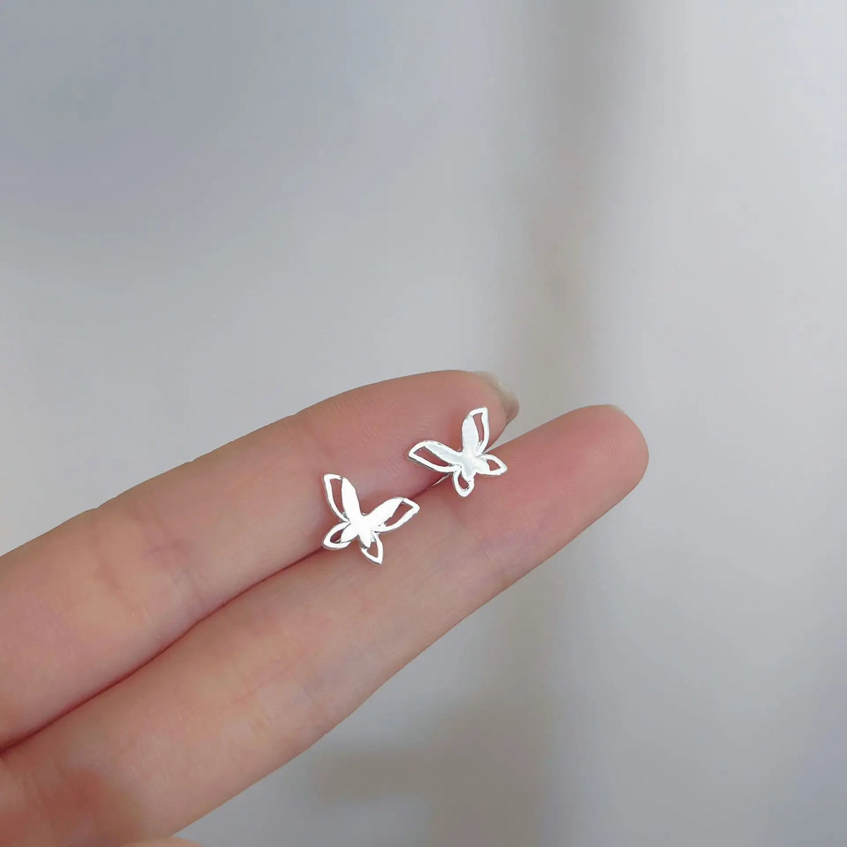 Heart Star – Elegante Herz-Ohrstecker für Frauen