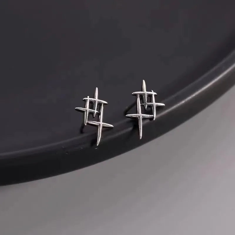 Heart Star – Elegante Herz-Ohrstecker für Frauen
