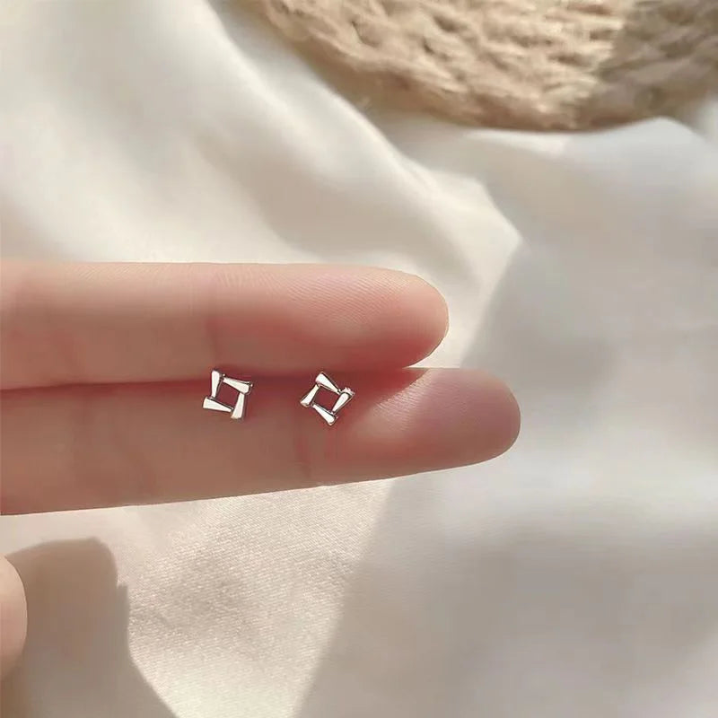 Heart Star – Elegante Herz-Ohrstecker für Frauen