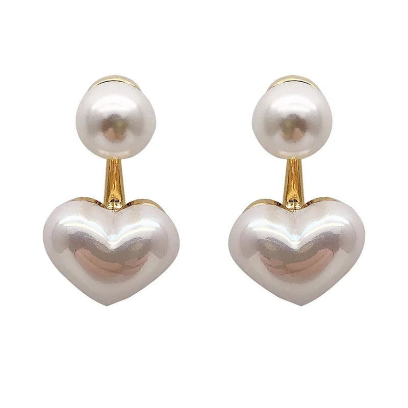 Pearl Love – Elegante Perlen-Herz-Ohrstecker