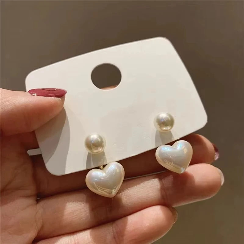 Pearl Love – Elegante Perlen-Herz-Ohrstecker