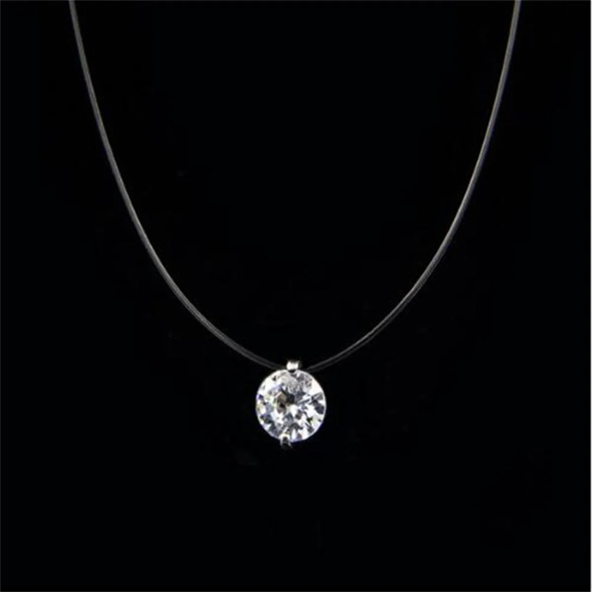 Crystal Glow – Zarte Zirkon-Halskette