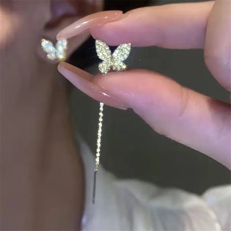 Golden Leaf – Elegante Blatt-Ohrringe mit Zirkon