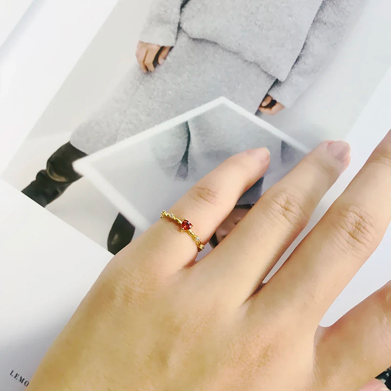 Red Love – Eleganter Zirkon-Ring mit Herzdesign