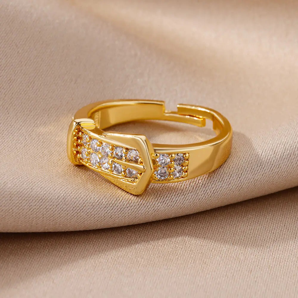 Belt Elegance – Eleganter Zirkon-Ring aus Edelstahl