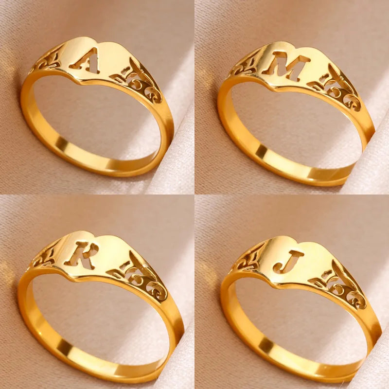 Golden Initial – Personalisierter Herz-Ring