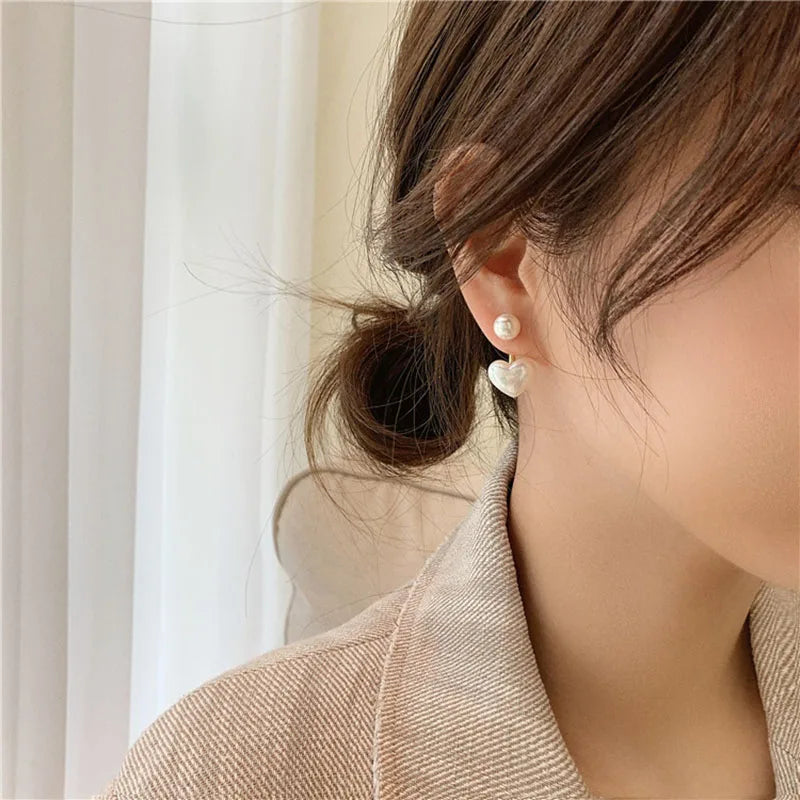 Pearl Love – Elegante Perlen-Herz-Ohrstecker